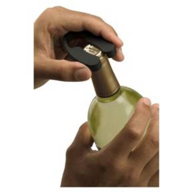 Product description page - Oster® Electric Wine Opener - FPSTBW822