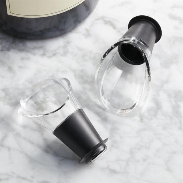 Vacu Vin ® Dripless Pourer