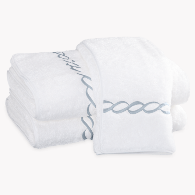 Classic Chain Bath Towel - Blue