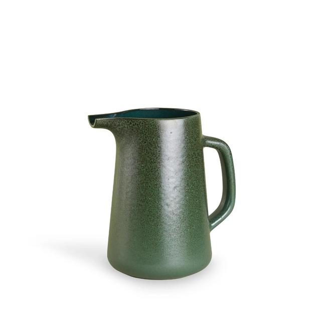 Large Pitcher in KPFA and Hematite