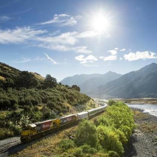 TranzAlpine train ride through the Southern Alps
