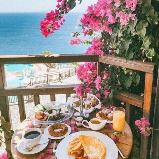 Honeymoon Fund: Brunch for two