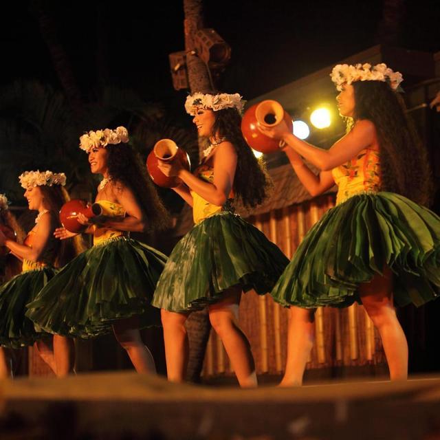 Hawaii'n Luau!!