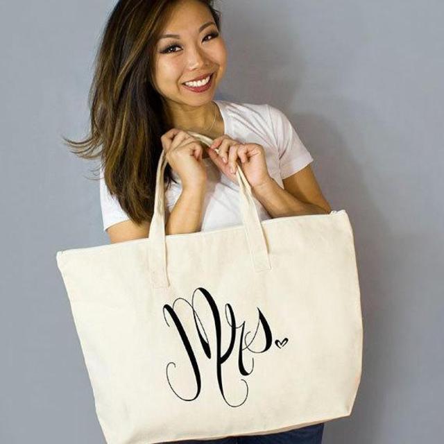 Mrs. Large Zip Tote
