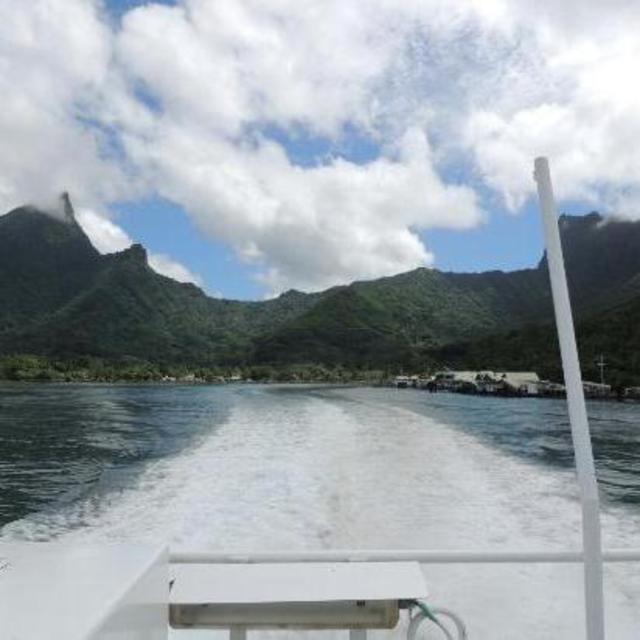 Ferry from Moorea to Papeete docks