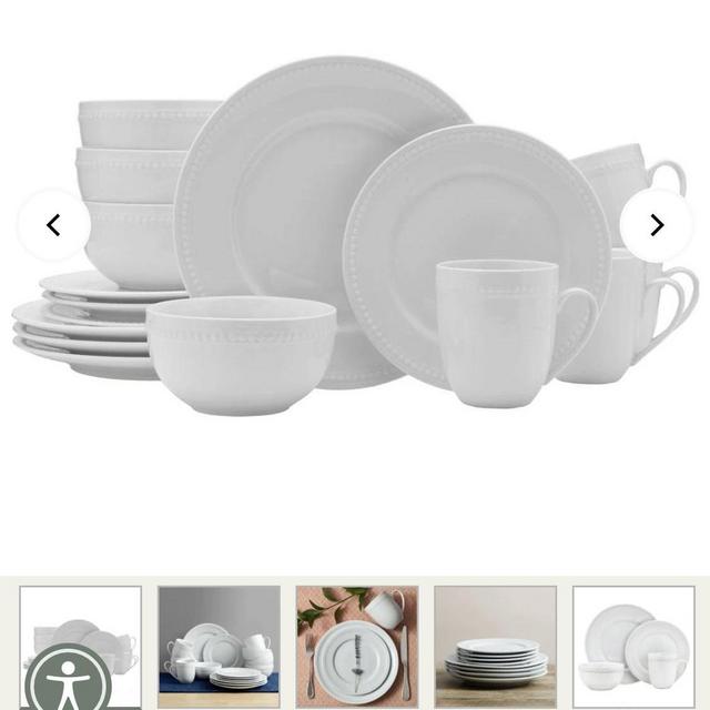 Everyday White® Beaded 16 Piece Dinnerware Set, Service for 4