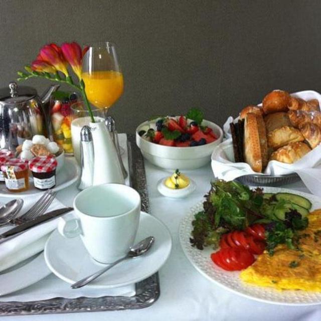 Breakfast in Bed