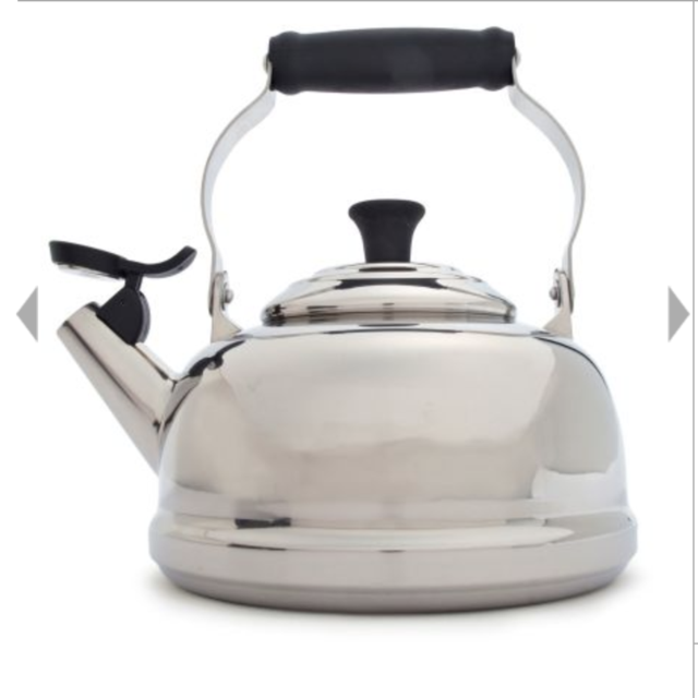 Le Creuset Stainless Steel Classic Whistling Teakettle