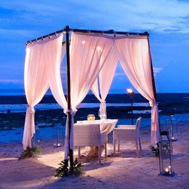 Private Beach Dinner