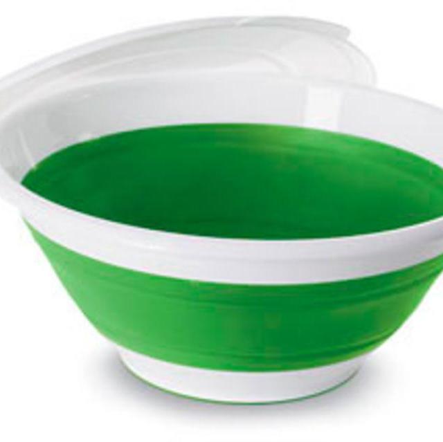 8-qt. Collapsible Serving Bowl
