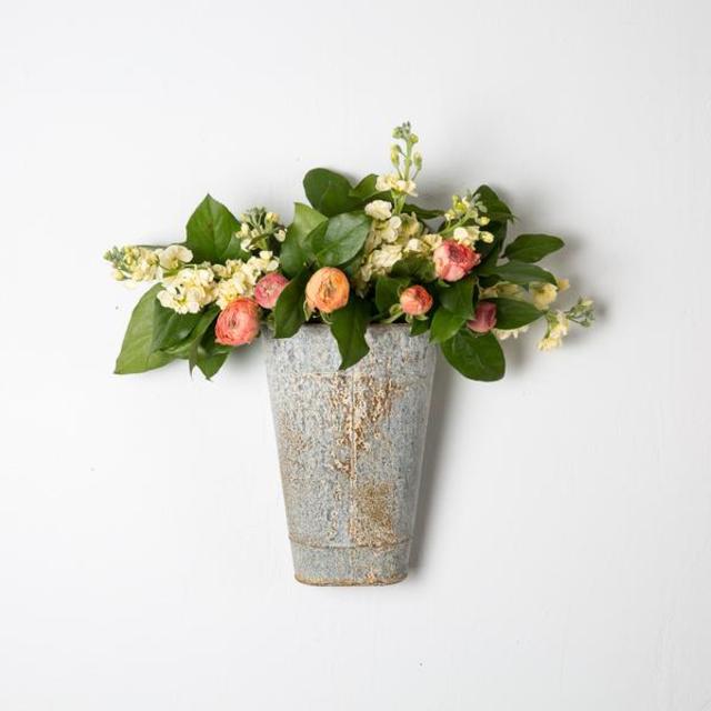 Perrie Wall Bucket