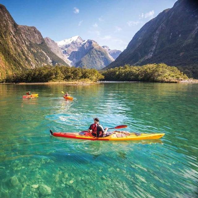 Kayaking Tour of Abel Tasman National Park