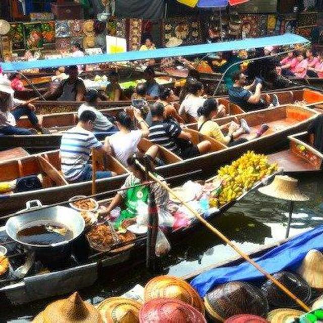 Day Trip to the Floating Market