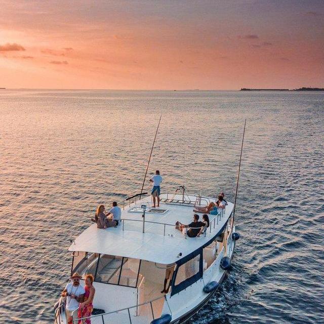 Maldives Honeymoon - Sunset Cruise