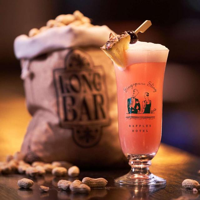 Singapore Slings at the Raffles Hotel