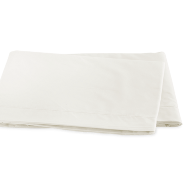 Ceylon Satin Stitch Fitted Sheet in Ivory | Matouk Luxury Linens