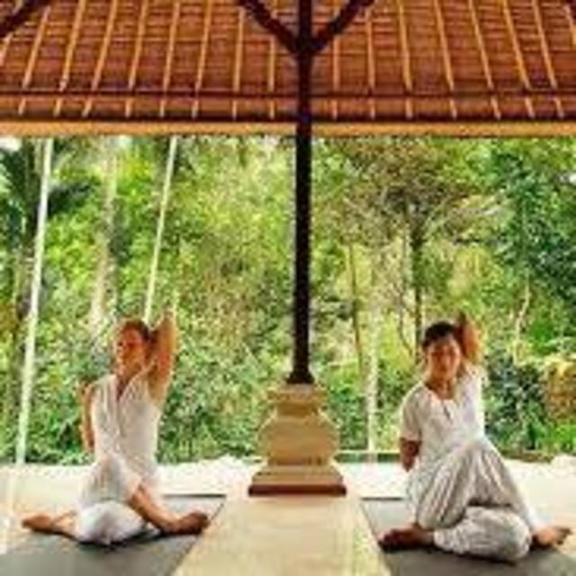 Couples Yoga in Ubud