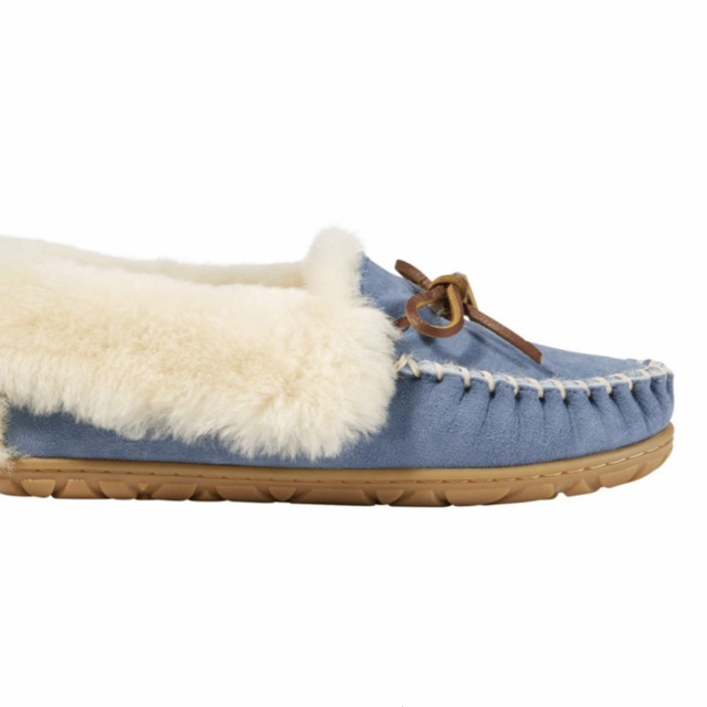 Women's Wicked Good Moccasins (size 7)