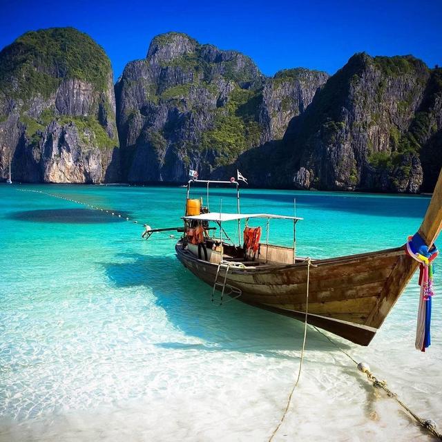 Phi Phi Island Excursion