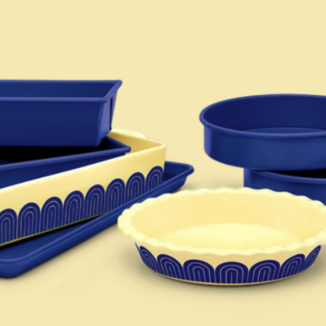 Great Jones Fully Baked Bakeware Set- Blueberry