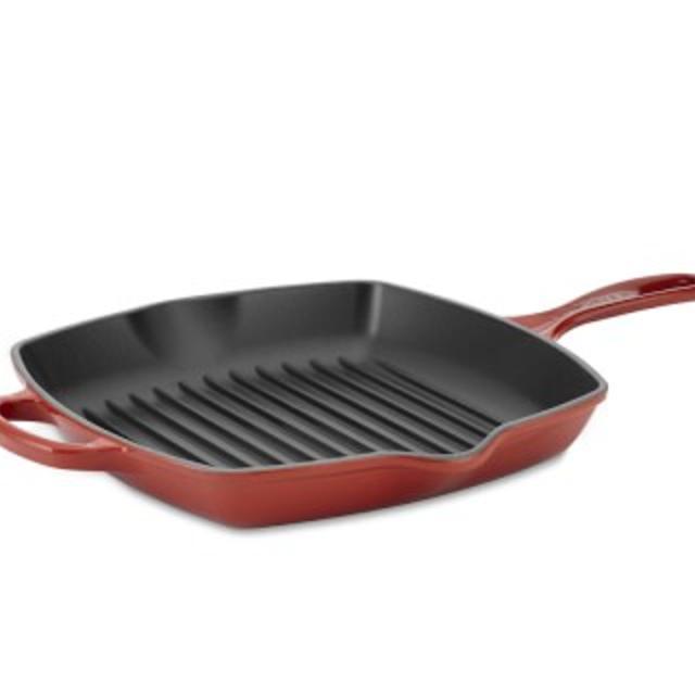 Le Creuset Signature Cast-Iron Square Grill Pan, 10", Red