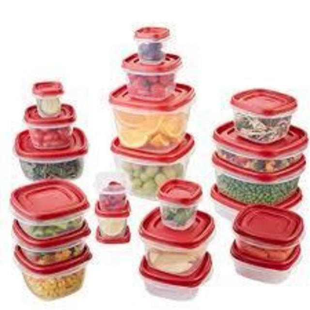 Rubbermaid Storage Containers