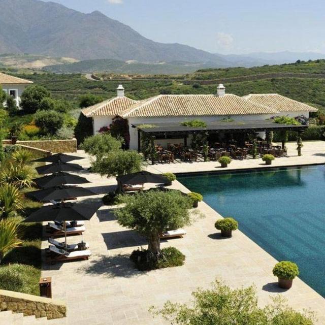 Honeymoon resort