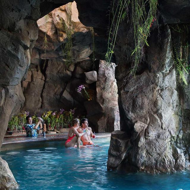 Round of Drinks at the Swim-up Bar