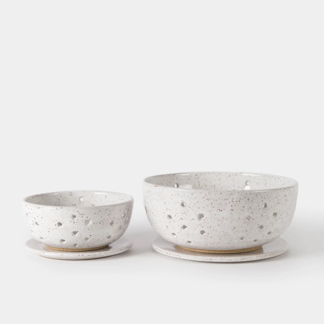 Large Berry Bowl w/ Saucer