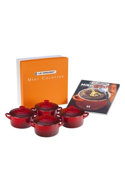 Four Mini Cocottes with Cookbook (Color: Cassis)