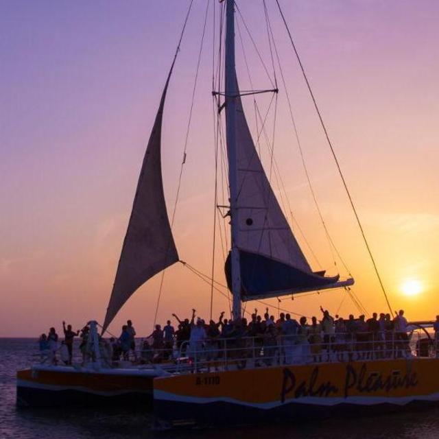 Honeymoon Fund-Sunset Sail with De Palm Tours