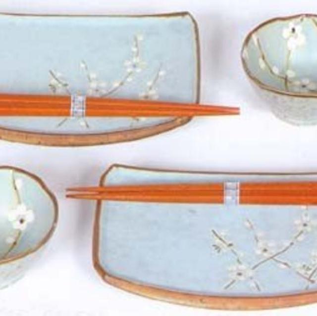 Miya Spring Blossom Japanese Sushi Plate Gift Set with 2-Pair of Chopsticks, Sushi for Two, Blue/White