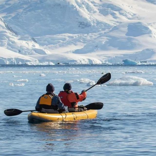 Paddling Excursion in Antarctica