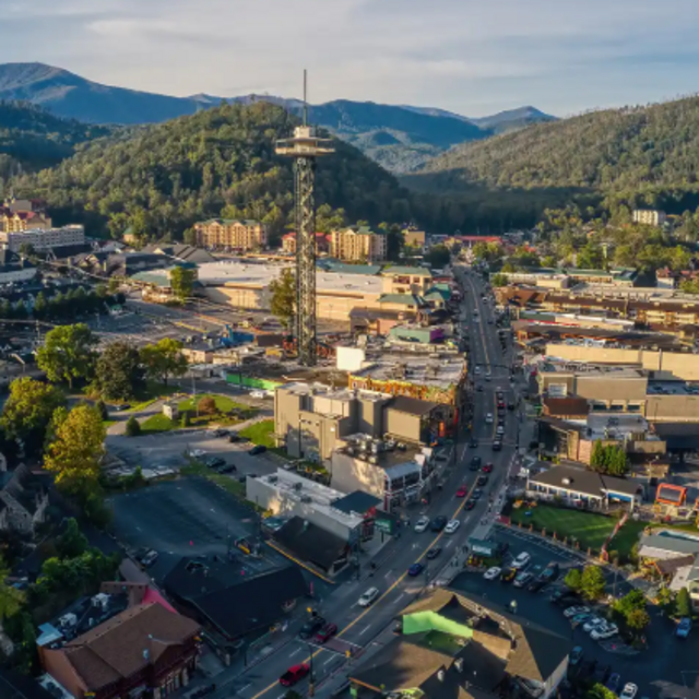 Our Honeymoon Fund- A Day in Gatlinburg