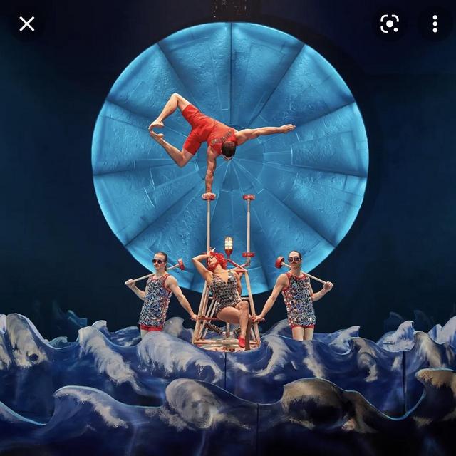 cirque du soleil Entrance