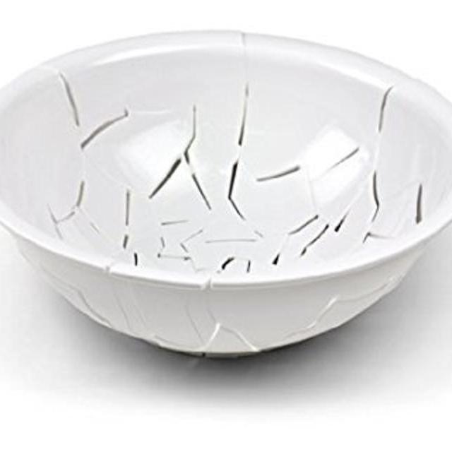 Fred & Friends CRACKED UP Colander