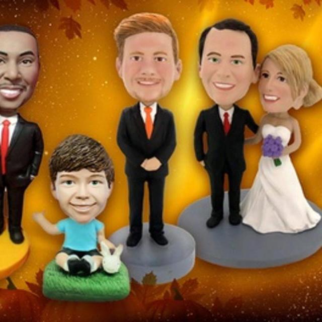 GROUPON -Couple Custom Bobbleheads voucher