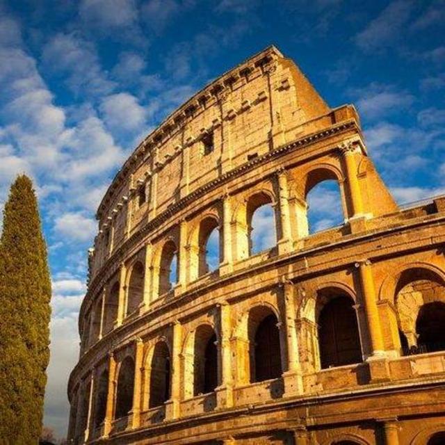 Honeymoon: Underground Colosseum Tour for 2