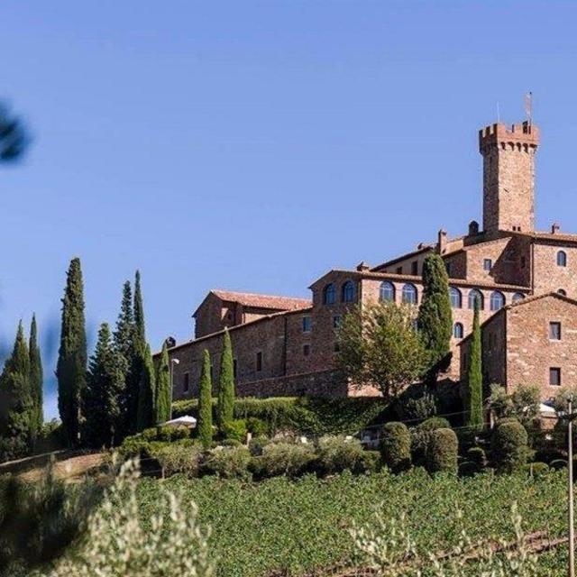 Honeymoon: Tuscan Castle & Winery Tour for 2