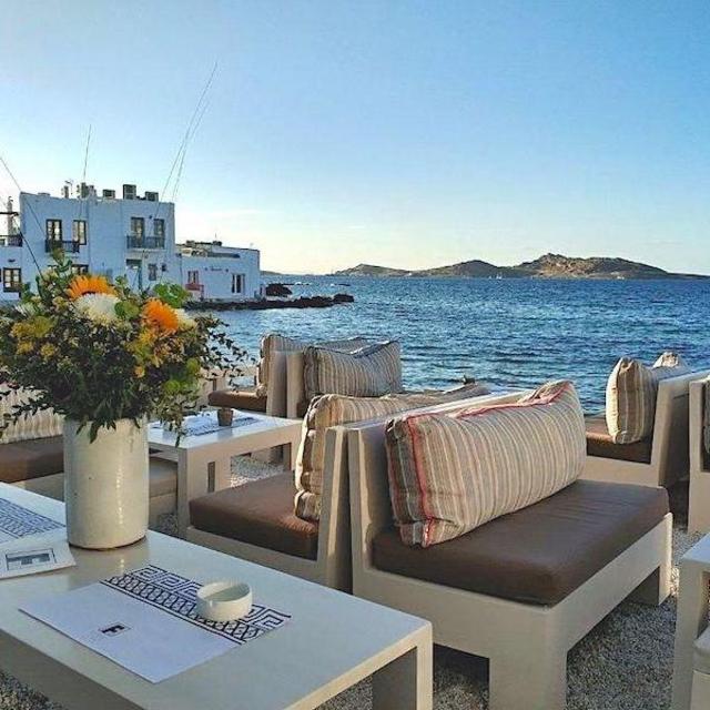 Honeymoon: Paros Seaside Brunch for 2