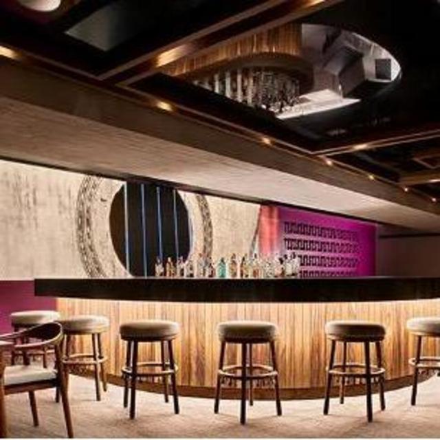 Encanta Restaurant