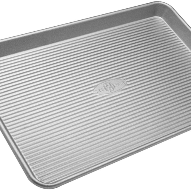USA Pan Bakeware Half Sheet Pan, Warp Resistant Nonstick Baking Pan, Made in the USA from Aluminized Steel