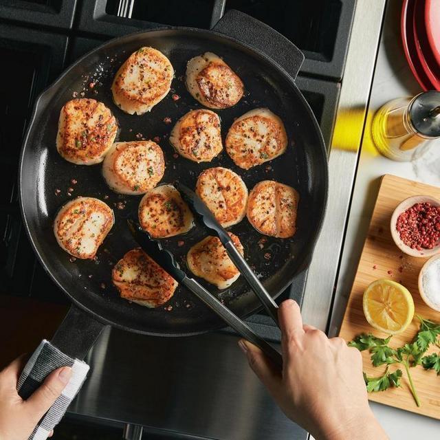 Seasoned Cast Iron Skillet
