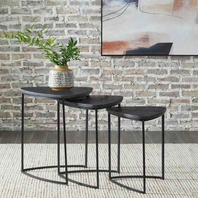 Olinmere 3-Piece Nesting Table Set