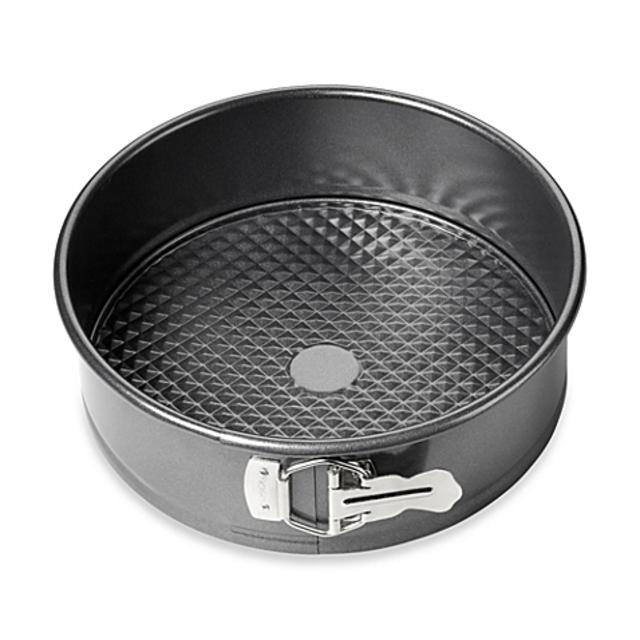 Wilton® Advance® 9-Inch Round Springform Pan