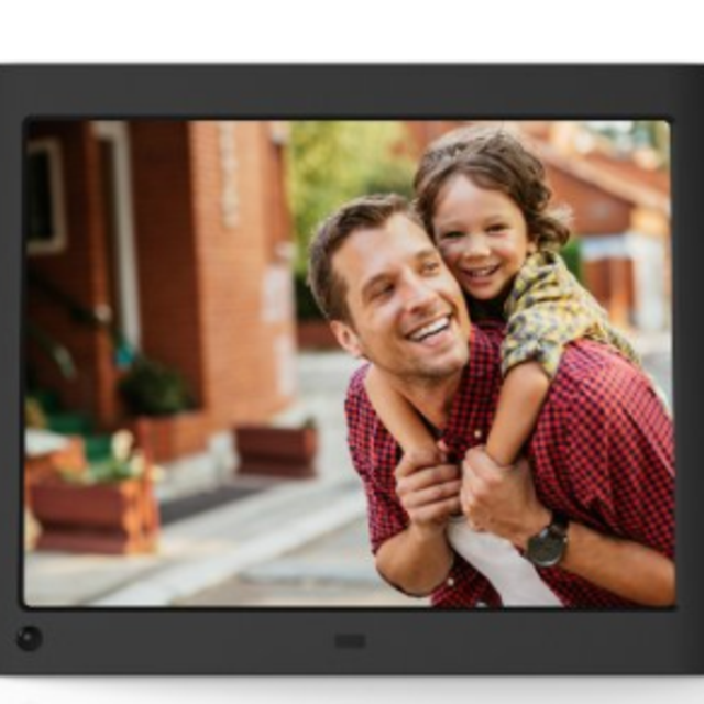 Digital Photo Frame with Motion Sensor