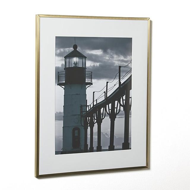 Hendry 11x14 Wall Frame