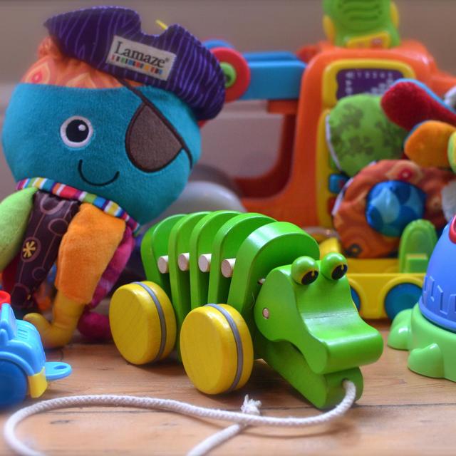 Baby toys & books