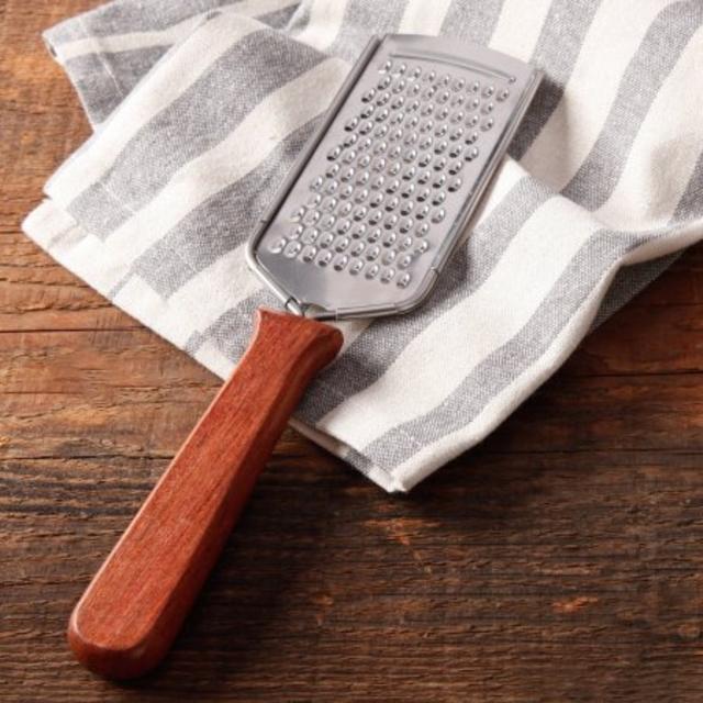 The Pioneer Woman Cowboy Rustic Rosewood Handle Grater