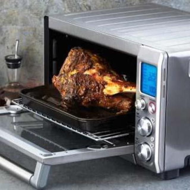 Breville BOV800XL Smart Oven 1800-Watt Convection Toaster Oven with Element IQ
